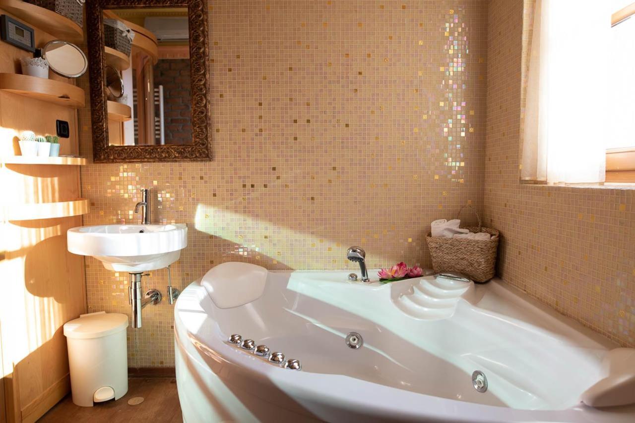 Domacija Pri Damjanu Hotel Kozina Luaran gambar